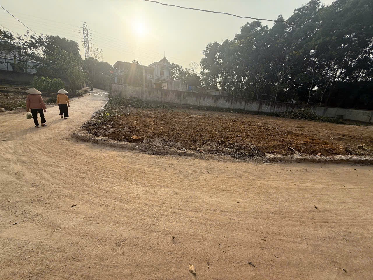 E25b - Ảnh 2