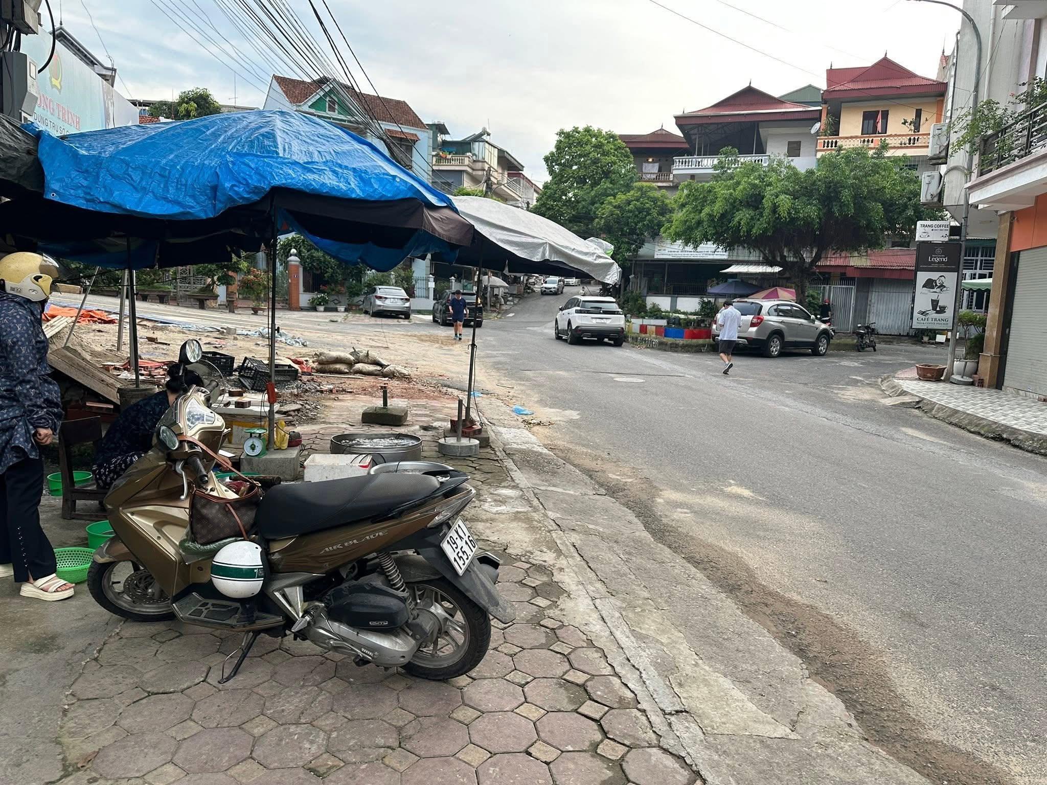 A704 - Ảnh 4